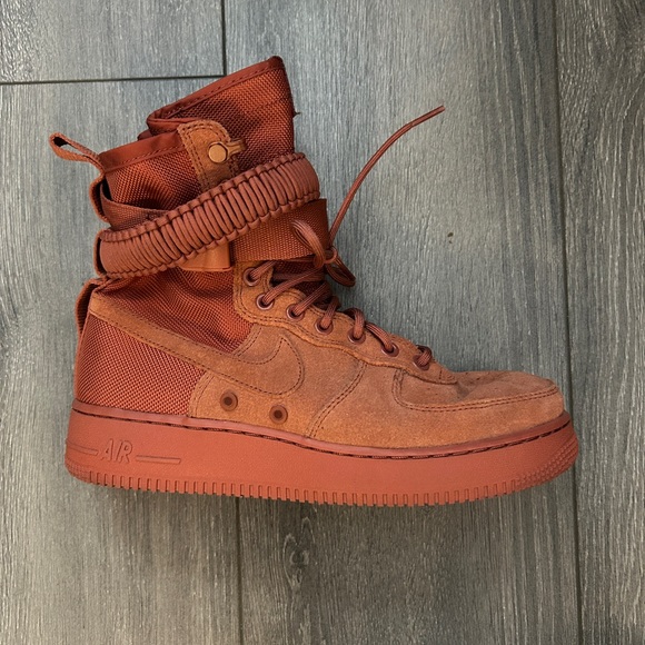 Nike SF Air Force 1 Dusty Peach Size 8 Hightop - Picture 2 of 15
